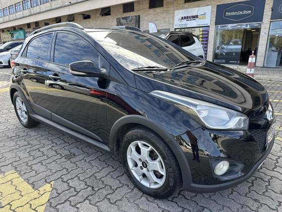 HYUNDAI HB20X 1.6 16V PREMIUM FLEX 4P MANUAL HYUNDAI HB20X 1.6 16V PREMIUM FLEX 4P MANUAL